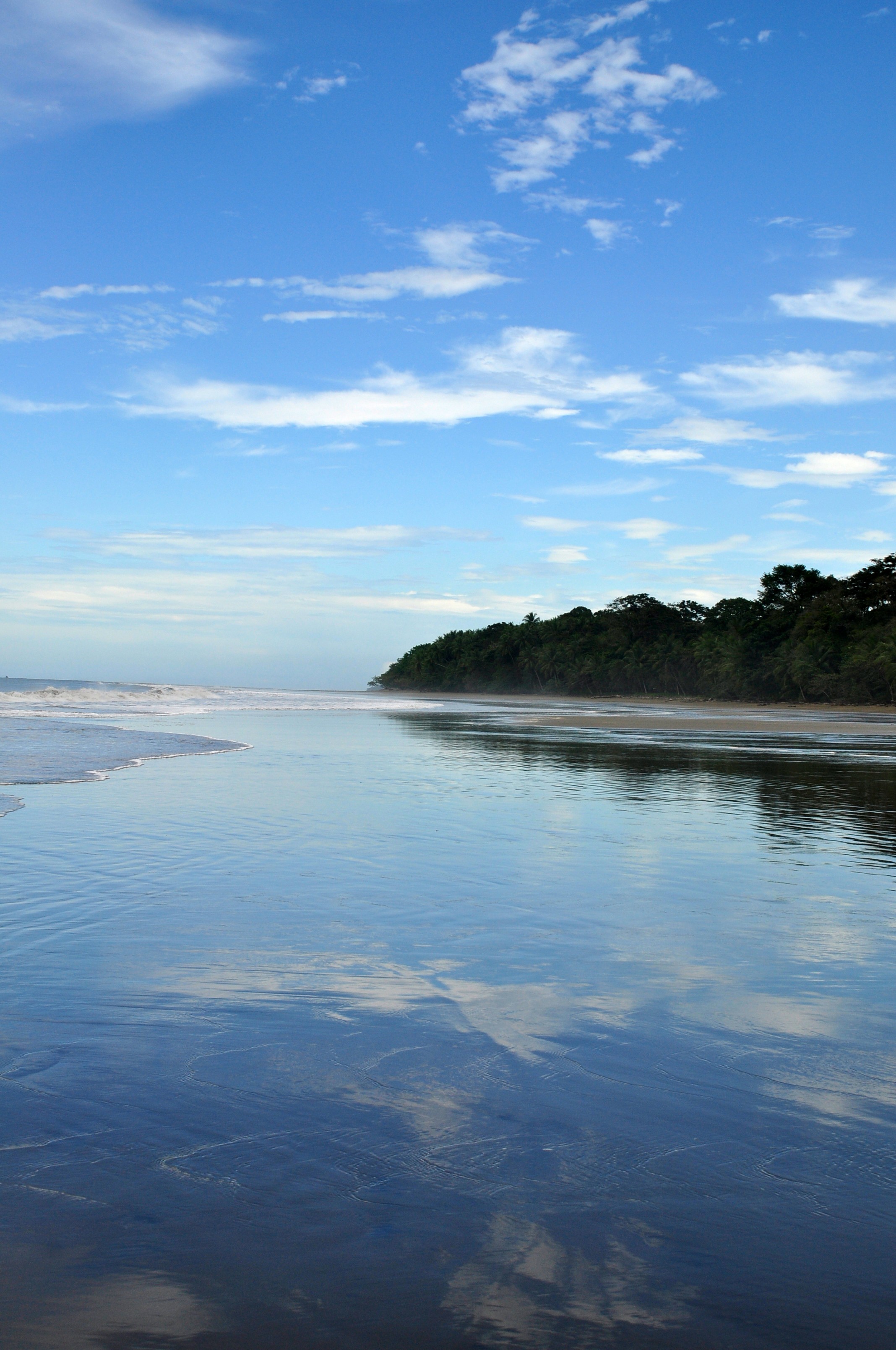 costa rica beach reflection uvita